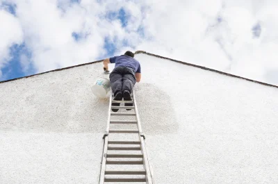 Peinture extérieure à Valzergues — façades et ravalement
